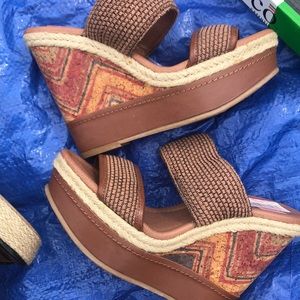 Lucky brand wedges